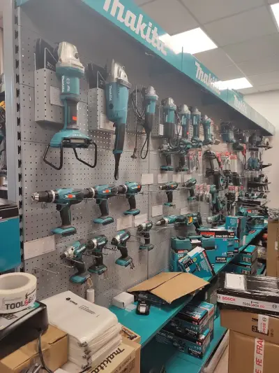 ToolsBox.BG Магазин Младост - Машини и инструменти Milwaukee / Makita / DeWALT / Bosch