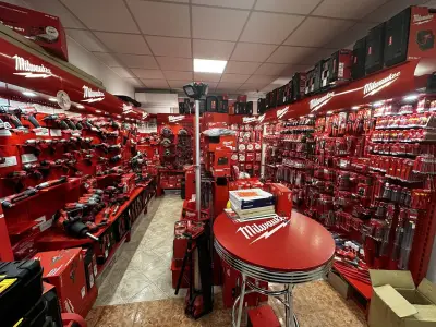 ToolsBox.BG Магазин Младост - Машини и инструменти Milwaukee / Makita / DeWALT / Bosch
