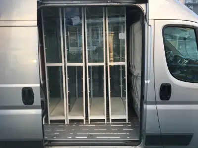 Транспортни услуги и товарни превози София