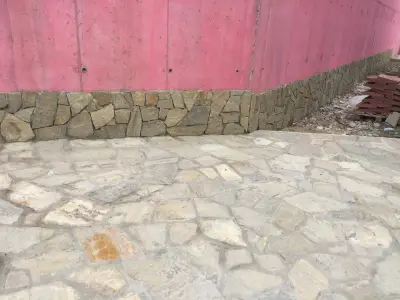 склад за естествени камъни