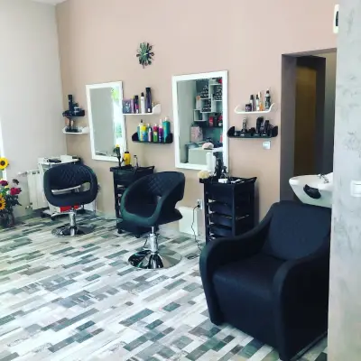 Fish spa beauty studio 2