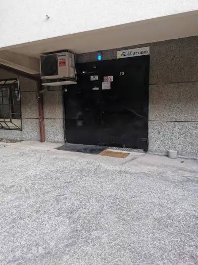 Garage sauna