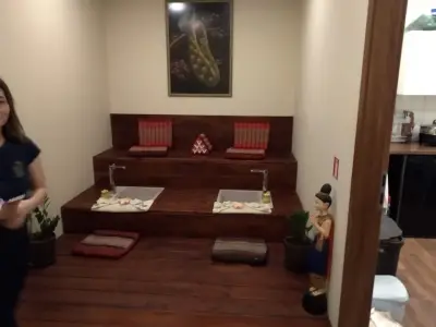 Thai Massage (R)