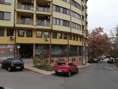 Колоникс център