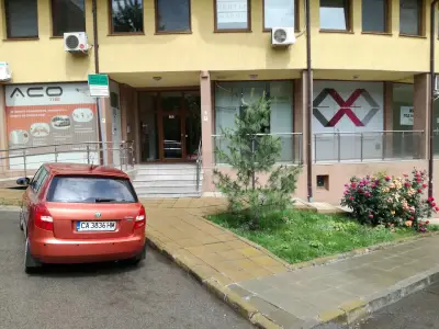 Колоникс център