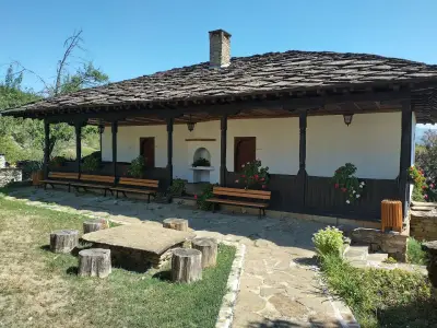 Глинената къща
