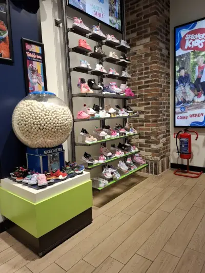 Skechers