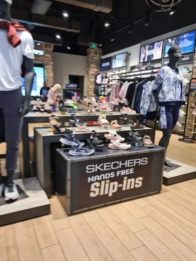 Skechers