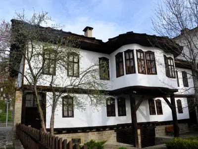 Икономова къща
