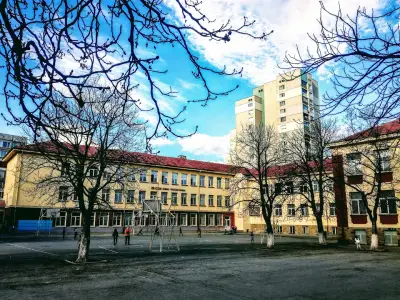 28. Средно училище "Алеко Константинов"