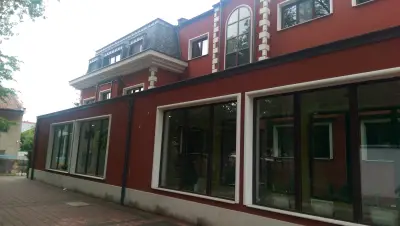 Частно училище Петър Берон