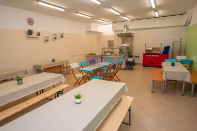 Частно училище "Светлина" - Private school "Svetlina"