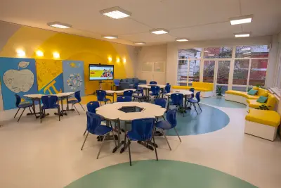 Частно училище "Светлина" - Private school "Svetlina"