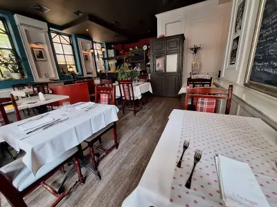 L'etranger restaurant