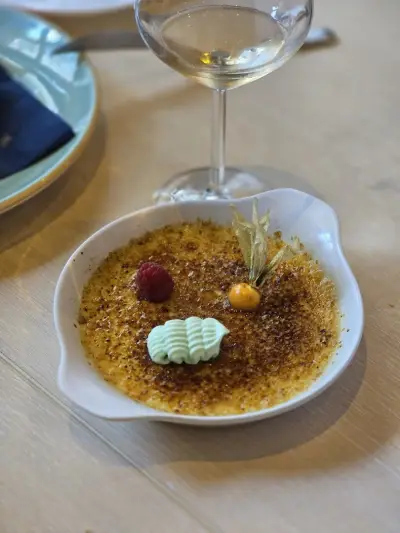 L'etranger restaurant
