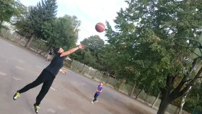 98. Начално училище „Св. Св. Кирил и Методий“