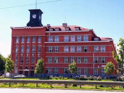 Национална гимназия за приложни изкуства „Свети Лука“
