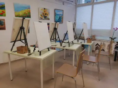 Арт Академи