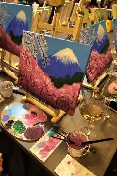 L' Artistique Paint Atelier