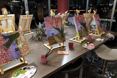 L' Artistique Paint Atelier