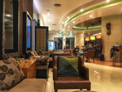 Cine Grand Srm - Tzar - Luxury Lounge and Cinema