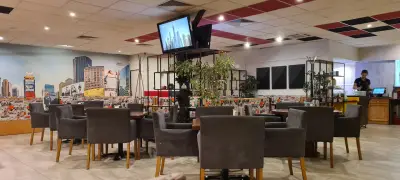 Лъчони Младост