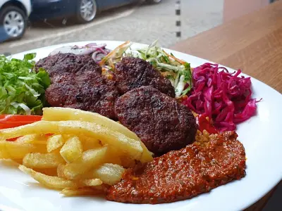 Мирал фуудс