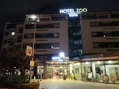 Hotel ZOO Sofia - Secured Paid Parking