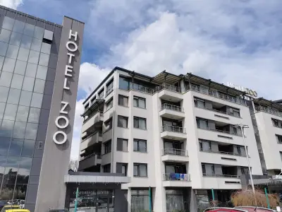 Hotel ZOO Sofia - Secured Paid Parking