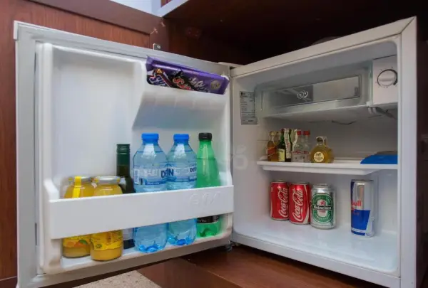Суит с 2 отделни легла