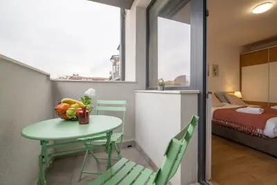 Gardenia Apartments