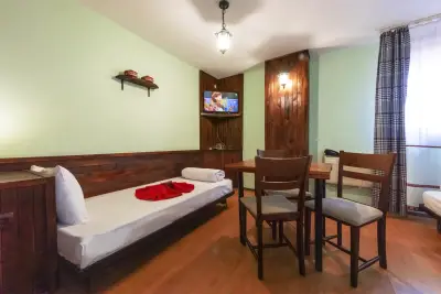 Хотел Симона Комплекс