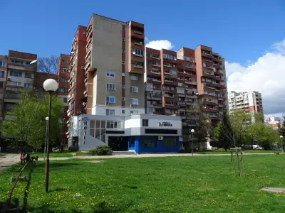 Семеен Хотел Далис
