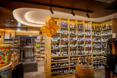 Delirium Shop & Wine Bar