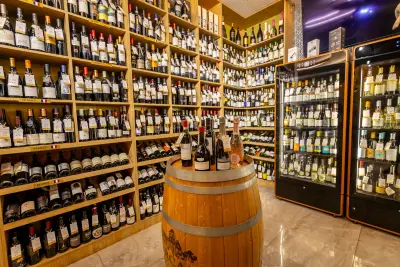 Delirium Shop & Wine Bar