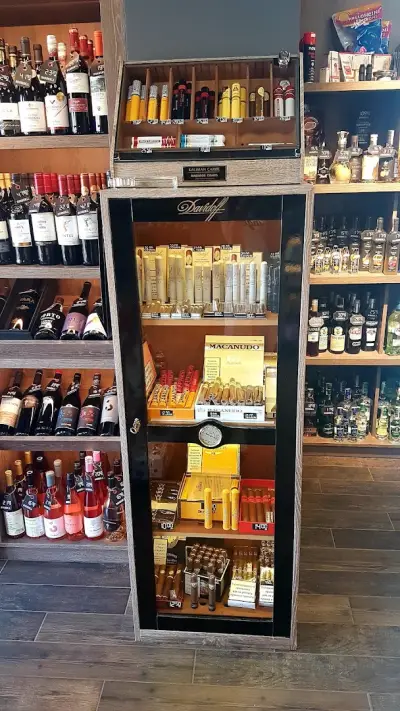 Banderol Alcohol & Tobacco 24/7