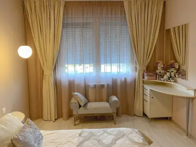 Къртънс България