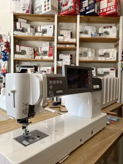 "Axioma Hobby Shop" - шевни машини Janome - Veritas - платове - гоблени