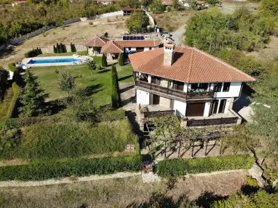 Vila Nikolina Guesthouse