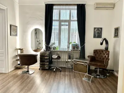 HAIR GALLERY AMUR & MK BEAUTY ACADEMY