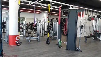 SUPREME Premium Fitness