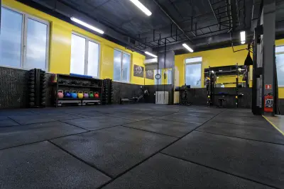 Фитнес зала - Fit Factory 24/7