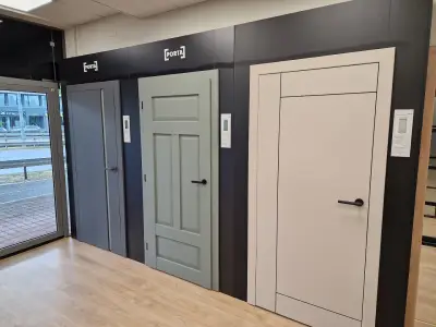 Мострен салон 501 ВРАТИ - PORTA Doors