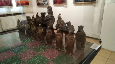 Художествена галерия "Асен и Илия Пейкови"