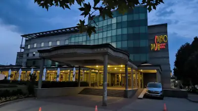 Ресторант "Севлиево плаза"