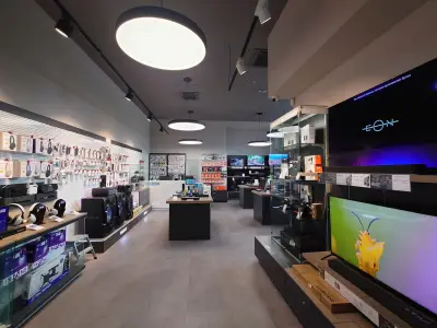 Sony Center | Изток