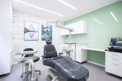 Marinova Dental /Д-р Есмералда Маринова/