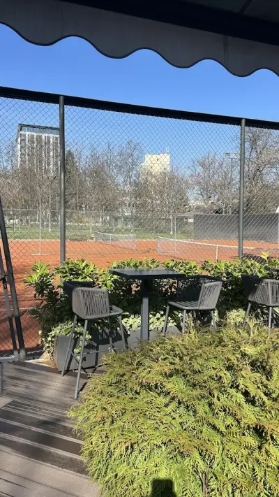 MG Tennis Club