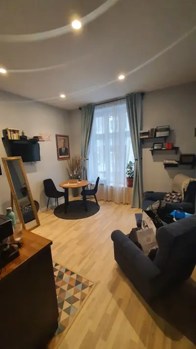 Courthouse Apartments Slavi