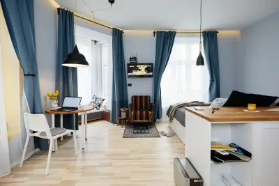 Courthouse Apartments Slavi